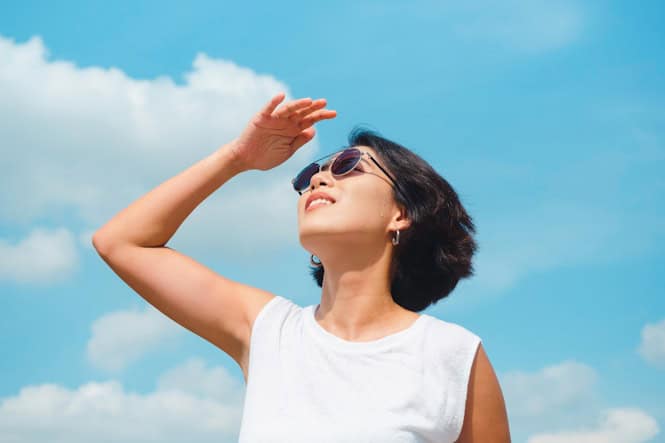 How Does the Sun Affect My Eyes? Can Vision Correction Surgery Help?